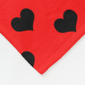 Zwarte Liefdeshart Op Rode Achtergrond  Fleece Deken (Hoek)