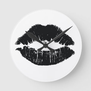 Zwarte lippen klok