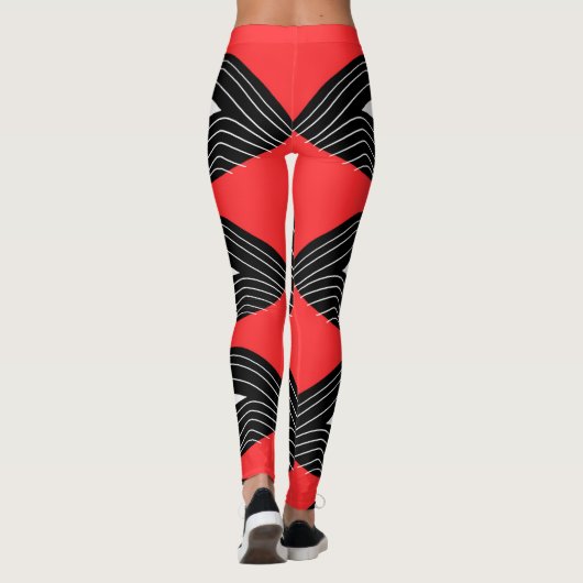 Zwarte lippen op rode leggings (Achterkant)