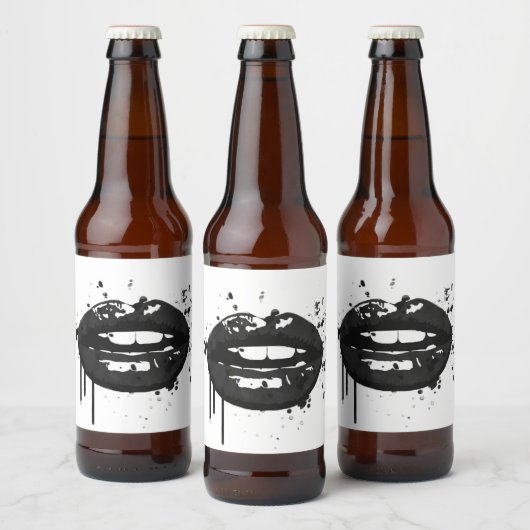 Zwarte lippen stijlvolle mode kus make-up artiest bier etiket (Flessen)