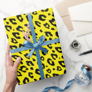 Zwarte luipaard vlekken exotische dierenprint roze cadeaupapier