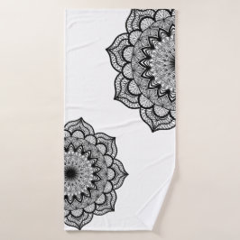 Zwarte Mandala op Witte Achtergrond Badhanddoek