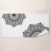 Zwarte Mandala op Witte Achtergrond Badhanddoek (Badhanddoek)