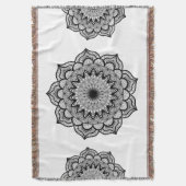 Zwarte Mandala op Witte Achtergrond Deken (Voorkant Verticaal)