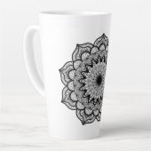 Zwarte Mandala op Witte Achtergrond Latte Mok (Linkerhoek)