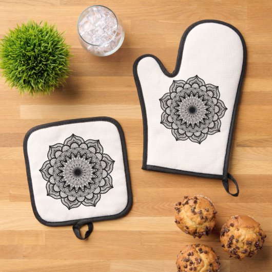 Zwarte Mandala op Witte Achtergrond Ovenwant & Pannenlap Set (Top down)