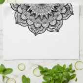 Zwarte Mandala op Witte Achtergrond Theedoek (Gevouwen)