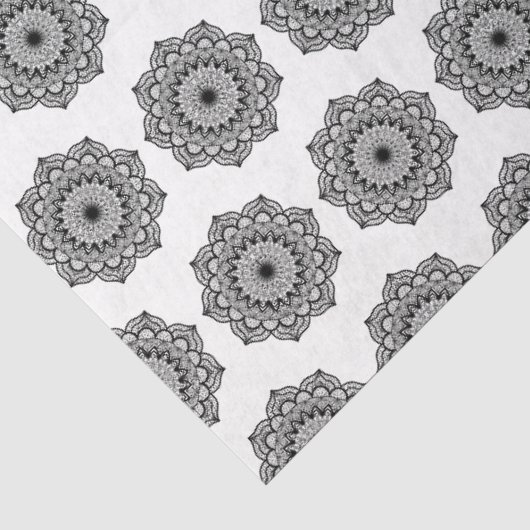 Zwarte Mandala op Witte Achtergrond Tissuepapier (Detail)