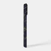 zwarte marmer gouden glitters monogram iPhone 15 case (Rechterkant)