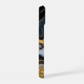 Zwarte marmeren chique gouden glitters monogram iPhone 15 case (Rechterkant)