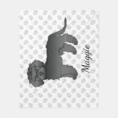 Zwarte Mini Goldendoodle Cartoon Hond & Naam Fleece Deken (Voorkant)