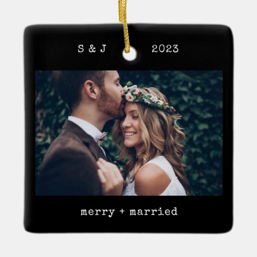 Zwarte minimale schrijfmachine | Foto van Merry en Keramisch Ornament (Voorkant)