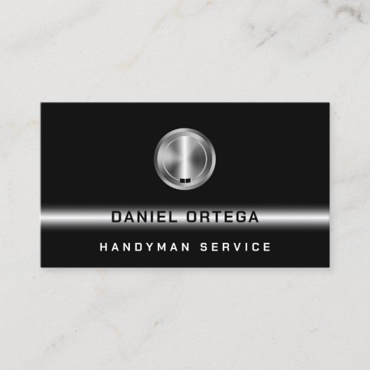 Zwarte minimalist met moersleutel logo visitekaartje (Voorkant)