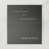 Zwarte minimalistische moderne legante bruiloft plaatskaartje (Buitenkant ongevouwen)