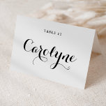 Zwarte Moderne Kalligrafie Trouwplaats Kaart<br><div class="desc">Verhoog uw huwelijksreceptie met onze prachtige, aanpasbare trouwplaatskaarten, ontworpen om een persoonlijk tintje aan uw speciale dag toe te voegen. Ze zijn voorzien van moderne zwarte kalligrafie en een hartaccent. Voeg de namen van uw gasten, de trouwdatum of een speciaal bericht toe. Transformeer uw receptietafels in een verbluffende weergave van...</div>