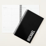 Zwarte Moderne Minimalistische Gepersonaliseerde N Planner<br><div class="desc">Modern minimalistisch ontwerp met een gepersonaliseerde naam in wit,  modern,  sans serif lettertype stijl op zwarte achtergrond.</div>