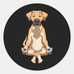 Zwarte Mond Cur Hond Yoga Grappige Mediterende Cur Ronde Sticker