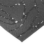 Zwarte monochromatische achtergrond van glitterij lange tafelloper (Hoek)