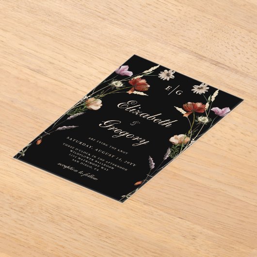 Zwarte Monogram Wildflower Wedding Acryl Uitnodigingen (Laagn)