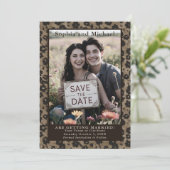 Zwarte Moody Vintage Bloem Bruiloft Save the Date (Staand voorkant)