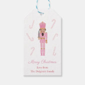 Zwarte notenkraker in roze pak vrolijk kerstfeest cadeaulabel (Voorkant)