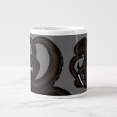 Zwarte octopus boven anker grote koffiekop (Voorkant)