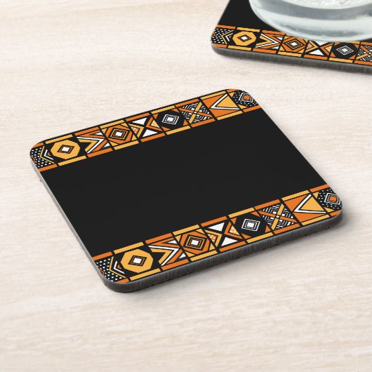 Zwarte onderzetters van de Afrikaanse kunst (Linkerzijde)