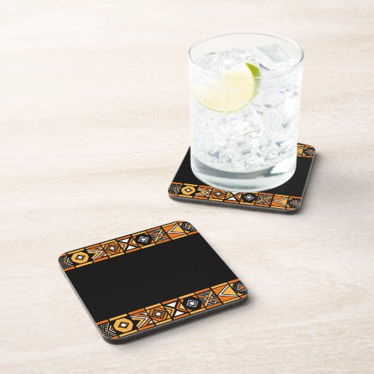 Zwarte onderzetters van de Afrikaanse kunst (Rechterzijde)