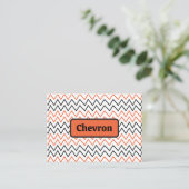 Zwarte Oranje Chevron Zigzag Visitekaartje (Staand voorkant)