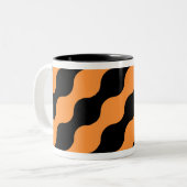 Zwarte, Oranje Retrocirkels Kunstpatroonpatronen M Tweekleurige Koffiemok (Voorkant links)