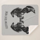 Zwarte paarden Sherpa Deken met aangepaste tekst (Voorkant (horizontaal))