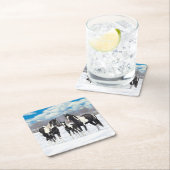 zwarte paardenpestjes met kwartsverf in sneeuw kartonnen onderzetters (Insitu)