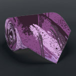 Zwarte Paars Plum Lavender Camouflage Stropdas<br><div class="desc">Mannen heeft een modern camouflagepatroon in zwart,  paars en lavender. Meer design in voorraad. Koel voor de kantoor,  een nacht in de stad,  een bruiloft,  voor de bruidegom of groomsmen of geef als cadeau aan je man,  vader,  broer of beste vriend. Leg een verklaring af!</div>