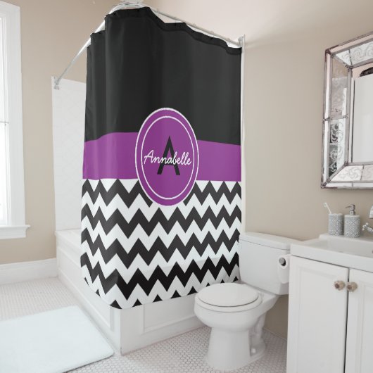 Zwarte Paarse Chevron Douchegordijn (In situ)