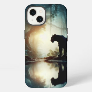 Zwarte panter weerspiegeld in waterplas in de jung iPhone 13 hoesje