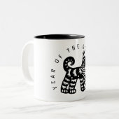 Zwarte Papercut Dog Chinese Zodiac Birthday Mok (Voorkant links)