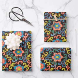 Zwarte patroon met kleurrijke bloemen inpakpapier vel