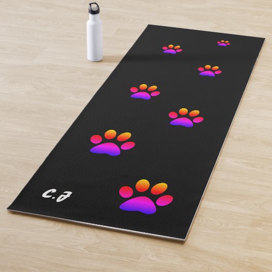 Zwarte Paw Print Yoga Mat met Naam (In situ)