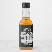 Zwarte persoonlijke 50e jaarlijkse feestdag likeurfles etiket (Voorkant)