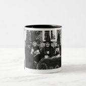 Zwarte Pet Society Mok (Center)