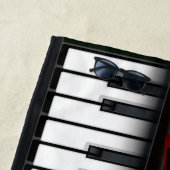 Zwarte piano met wit toetsenbord strandlaken (In situ)