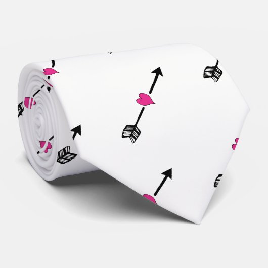Zwarte Pijl met Fuchsia Heart Stropdas (Opgerold)