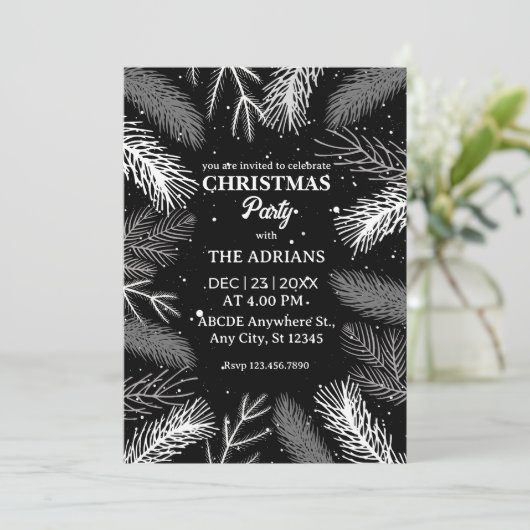 Zwarte pijnboombladeren met sneeuw kerstfeest kaart (Staand voorkant)