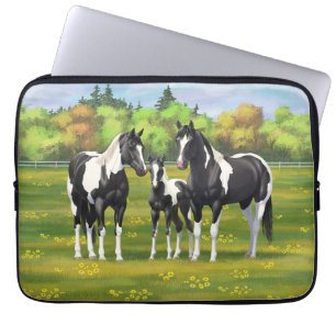 Zwarte Pinto-verf kwart paarden in zomerdeeg Laptop Sleeve