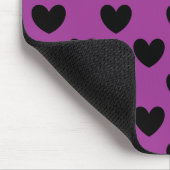 Zwarte polka harten in paars muismat (Hoek)