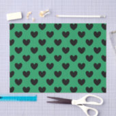 Zwarte polka harten op Kelly green Tissuepapier (Craft)