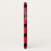 Zwarte polka harten op rood Case-Mate iPhone case (Achterkant/links)