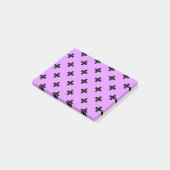 Zwarte polka kruist lila post-it® notes (Schuin)