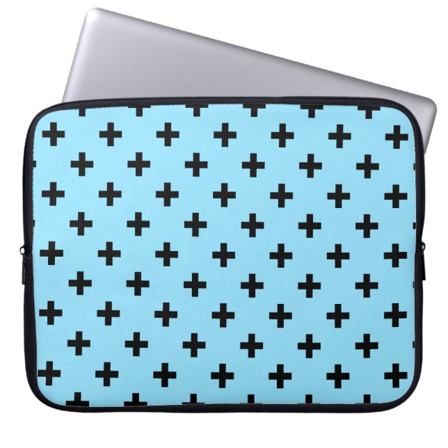 Zwarte polka kruist op babyblauw laptop sleeve (Voorkant)