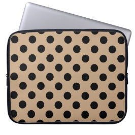 Zwarte polka-punten op beige laptop sleeve